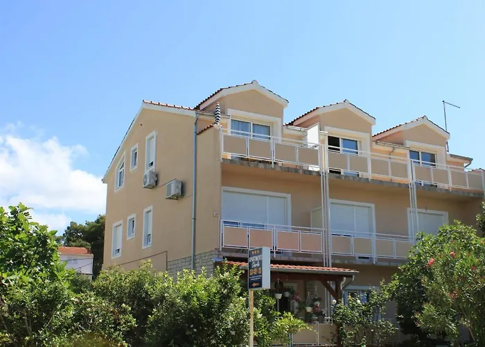 Charlie Apartments